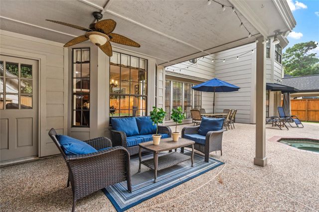 2406 Deep Lake Drive, Kingwood, TX 77345