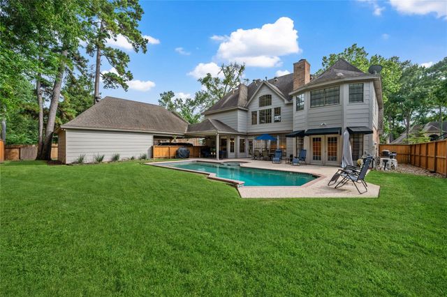 2406 Deep Lake Drive, Kingwood, TX 77345