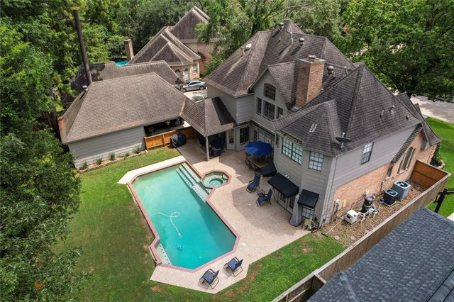 2406 Deep Lake Drive, Kingwood, TX 77345