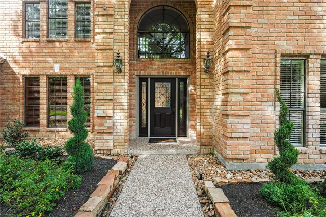 2406 Deep Lake Drive, Kingwood, TX 77345