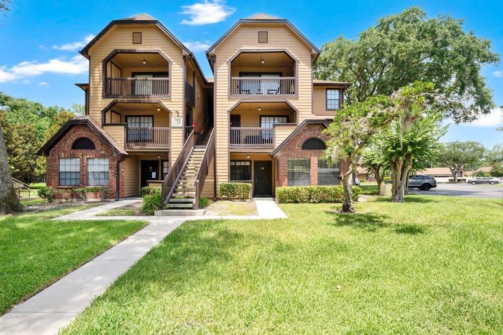360 LAKE ONTARIO COURT 104, Altamonte Springs, FL 32701