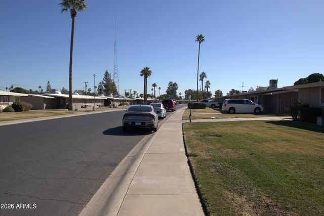 10923 W WINDSOR Drive, Sun City, AZ 85351