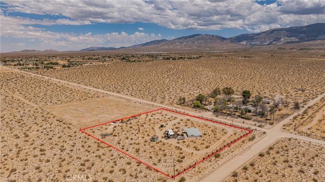 35330 Foothill Rd, Lucerne Valley, CA 92356