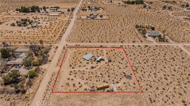 35330 Foothill Rd, Lucerne Valley, CA 92356