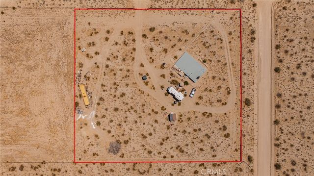 35330 Foothill Rd, Lucerne Valley, CA 92356