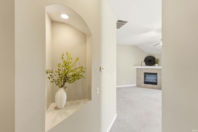 2201 Cedar Ridge Cove, Fort Wayne, IN 46818