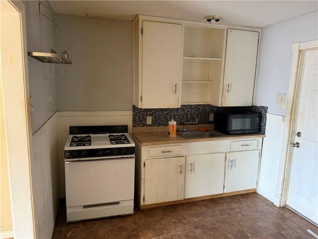 4925 Monitor St, Corpus Christi, TX 78415