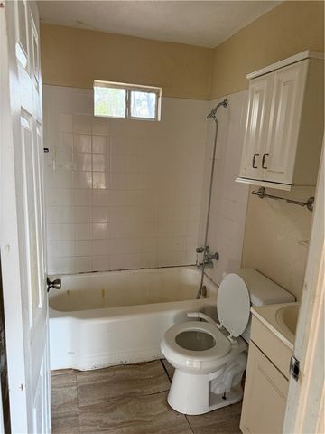 4925 Monitor St, Corpus Christi, TX 78415
