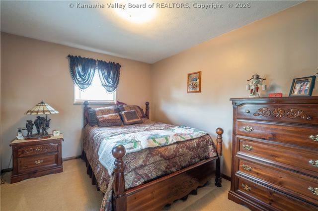 7010 Kanawha Farm Circle, Charleston, WV 25312