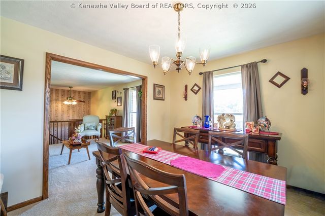 7010 Kanawha Farm Circle, Charleston, WV 25312