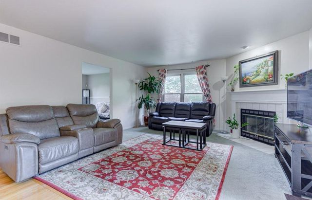 44741 Cherry Hill Road, Canton, MI 48188