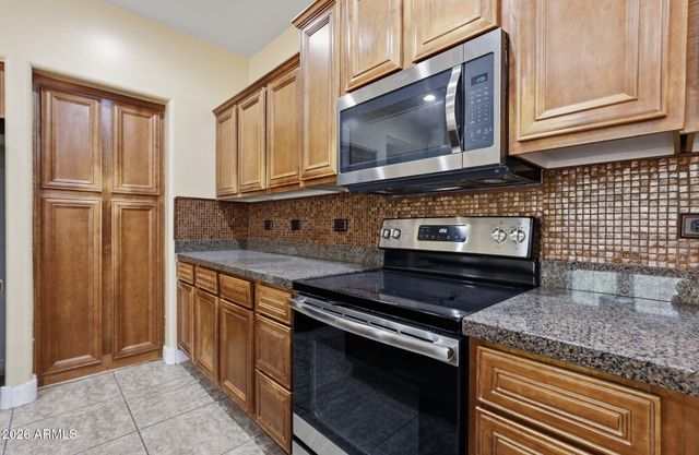 15372 W DAHLIA Drive, Surprise, AZ 85379