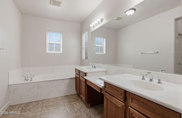 15372 W DAHLIA Drive, Surprise, AZ 85379