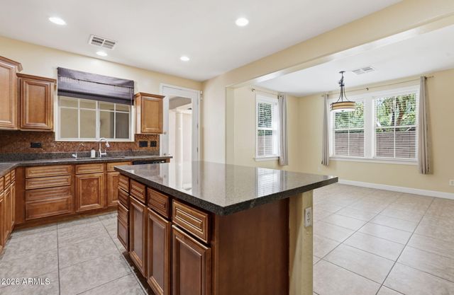 15372 W DAHLIA Drive, Surprise, AZ 85379