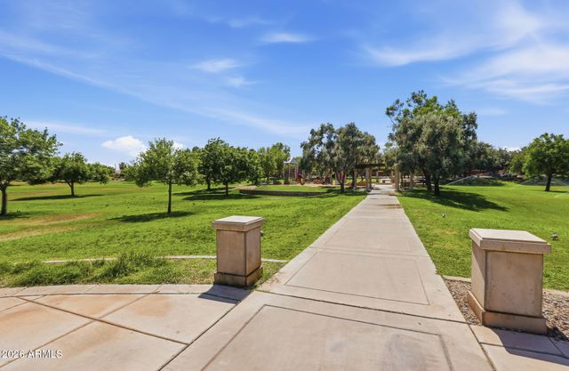 15372 W DAHLIA Drive, Surprise, AZ 85379