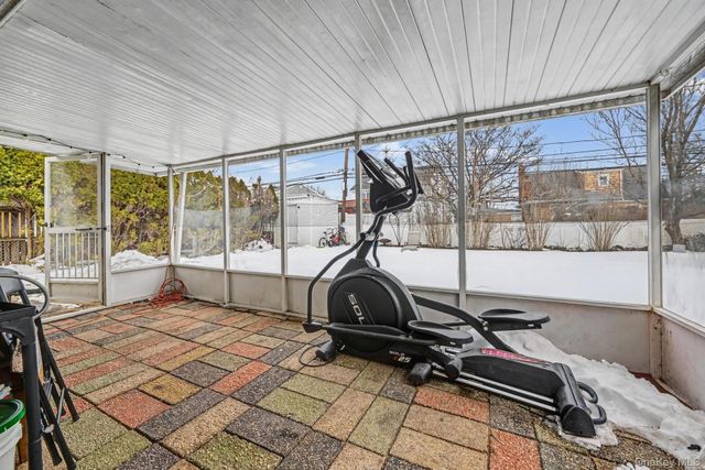 23 Tiptop Lane, Hicksville, NY 11801