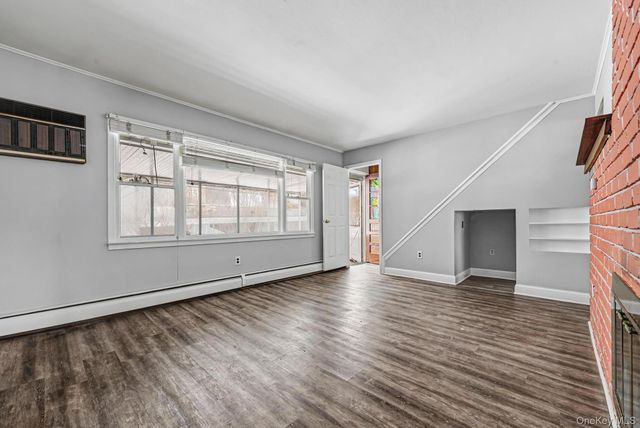 23 Tiptop Lane, Hicksville, NY 11801