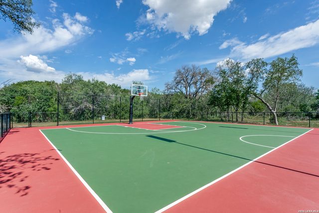 142 Oakwell Farms Pkwy Unit 142, San Antonio, TX 78218