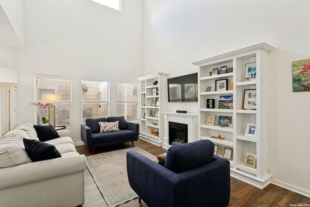 142 Oakwell Farms Pkwy Unit 142, San Antonio, TX 78218