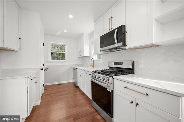4100 UNDERWOOD ST, University Park, MD 20782