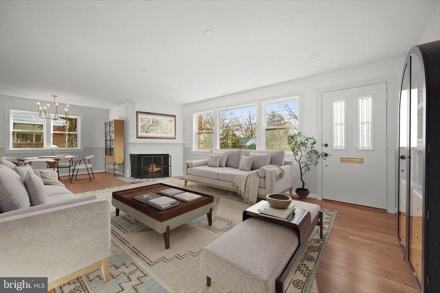 4100 UNDERWOOD ST, University Park, MD 20782