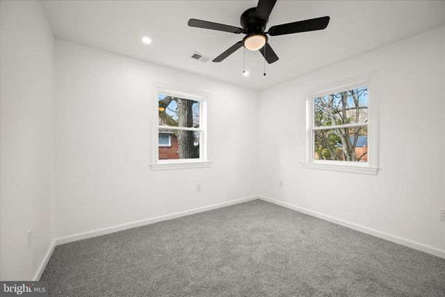 4100 UNDERWOOD ST, University Park, MD 20782