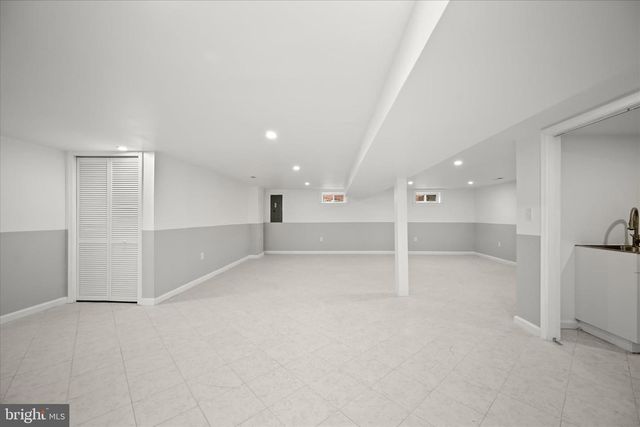 4100 UNDERWOOD ST, University Park, MD 20782