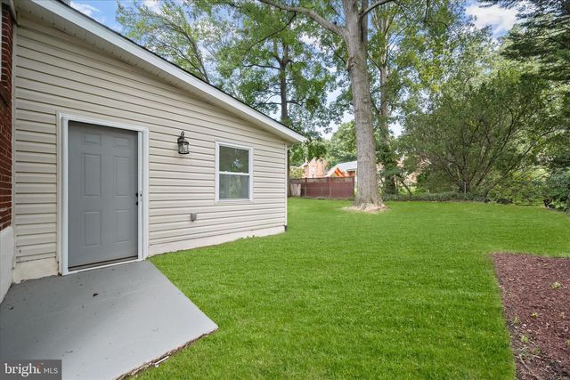 4100 UNDERWOOD ST, University Park, MD 20782