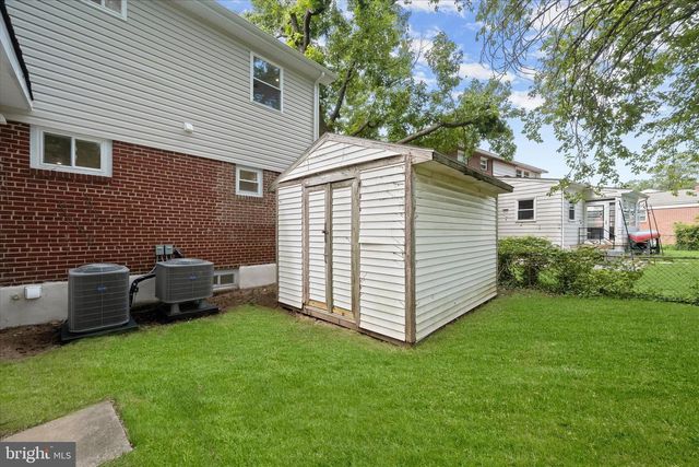 4100 UNDERWOOD ST, University Park, MD 20782