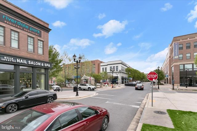 4100 UNDERWOOD ST, University Park, MD 20782