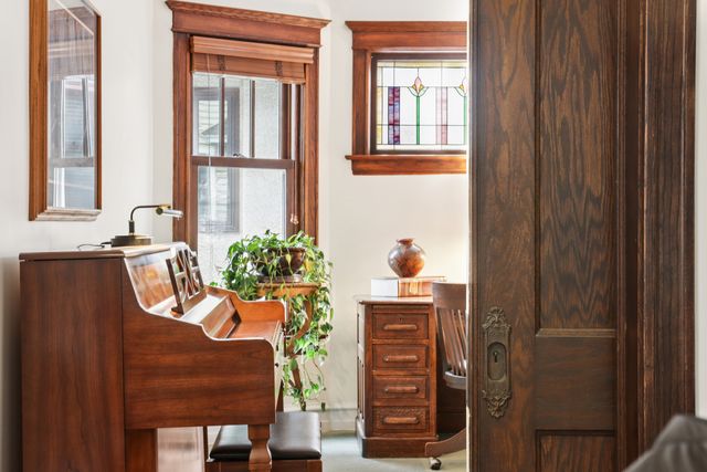 608 S Elmwood Avenue, Oak Park, IL 60304