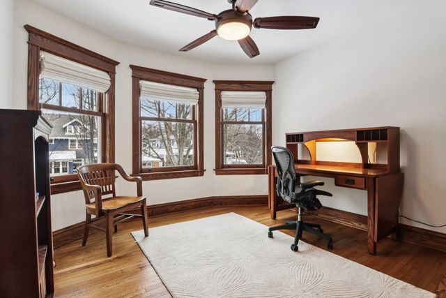 608 S Elmwood Avenue, Oak Park, IL 60304