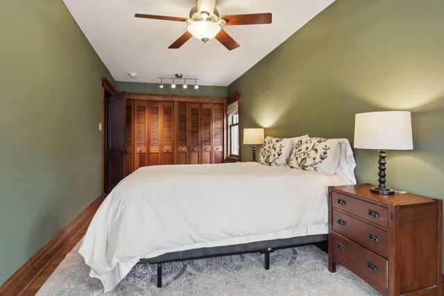 608 S Elmwood Avenue, Oak Park, IL 60304