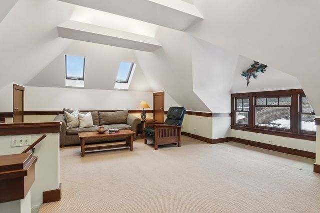 608 S Elmwood Avenue, Oak Park, IL 60304