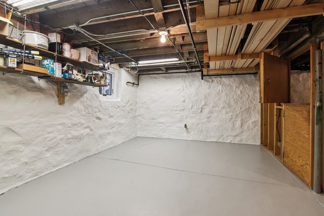 608 S Elmwood Avenue, Oak Park, IL 60304