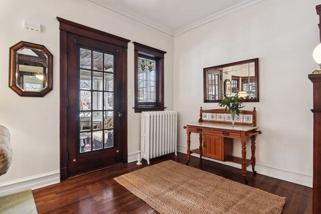 608 S Elmwood Avenue, Oak Park, IL 60304