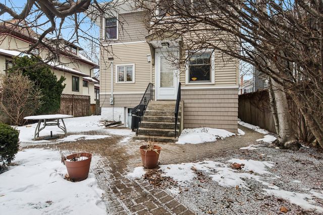 608 S Elmwood Avenue, Oak Park, IL 60304