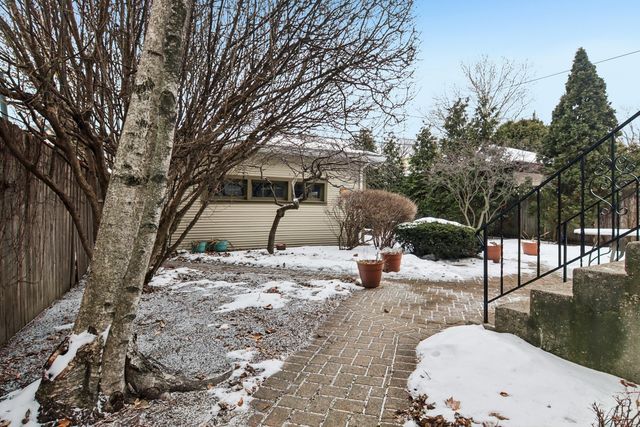 608 S Elmwood Avenue, Oak Park, IL 60304