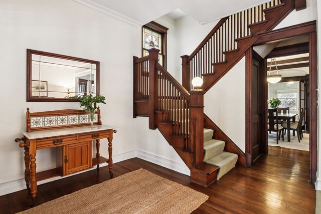 608 S Elmwood Avenue, Oak Park, IL 60304