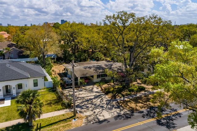 2306 S LOIS AVENUE, Tampa, FL 33629