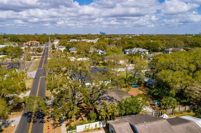 2306 S LOIS AVENUE, Tampa, FL 33629