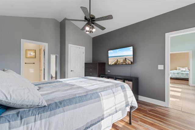 327 William St., Myrtle Beach, SC 29577