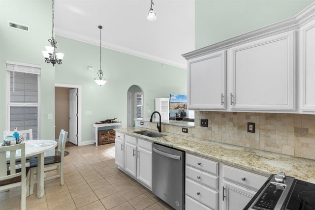 327 William St., Myrtle Beach, SC 29577