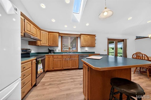 101 Hilltop Court, Washington, MO 63090