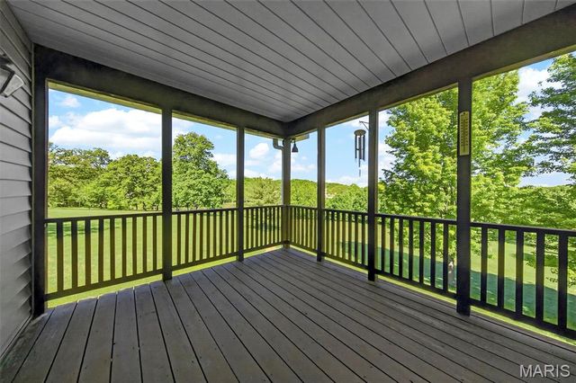 101 Hilltop Court, Washington, MO 63090