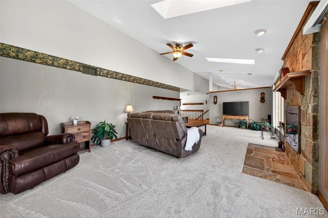 101 Hilltop Court, Washington, MO 63090