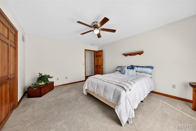 101 Hilltop Court, Washington, MO 63090