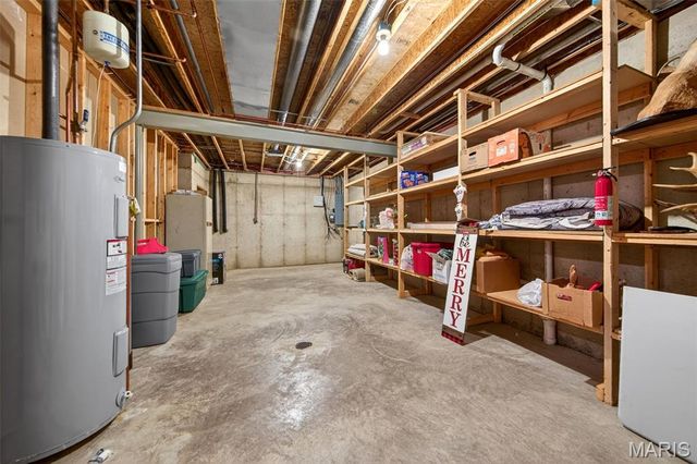 101 Hilltop Court, Washington, MO 63090