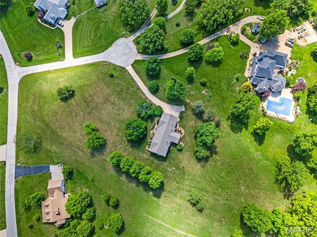 101 Hilltop Court, Washington, MO 63090