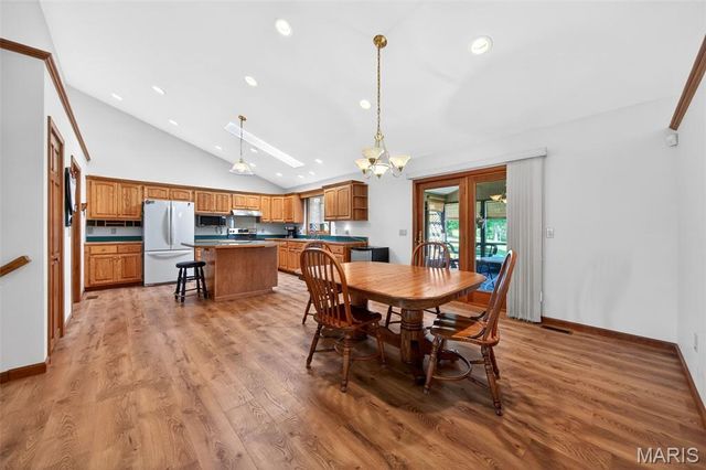 101 Hilltop Court, Washington, MO 63090